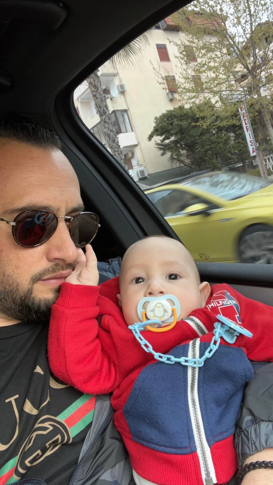 Kryebashkiaku Arbana zbulon portretin e djalit të tij të vogël