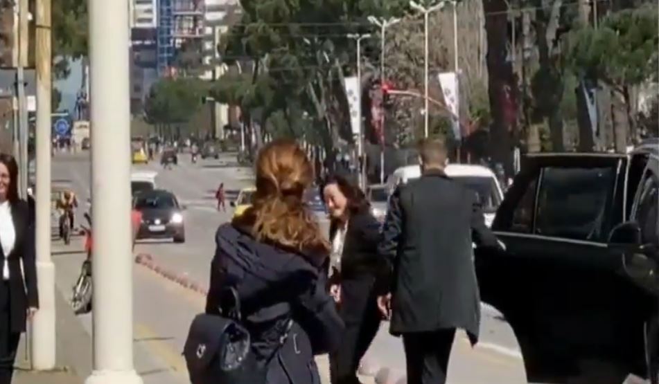 Ambasadorja Yuri Kim për të tretën ditë në Kuvend, sot takohet me Ballën