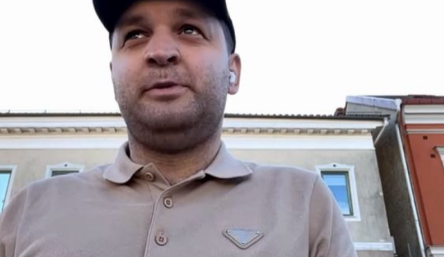 Kafe falas për të moshuarit në lokalin e tij/ Shqiptari në Suedi habit me gjestin e tij human