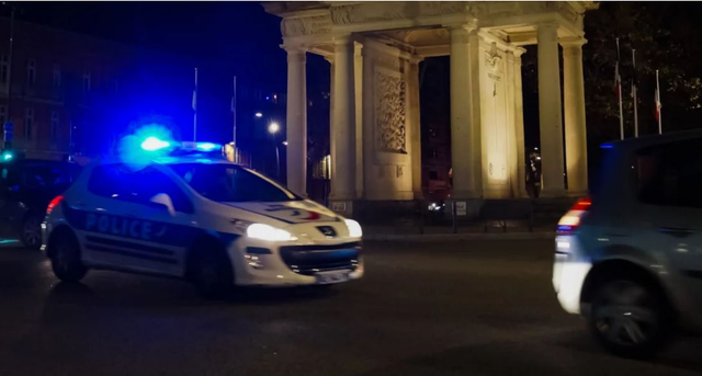 Trazira në qendër të Parisit pas fitores së Macron, policia vret dy persona, një i tretë i plagosur rëndë