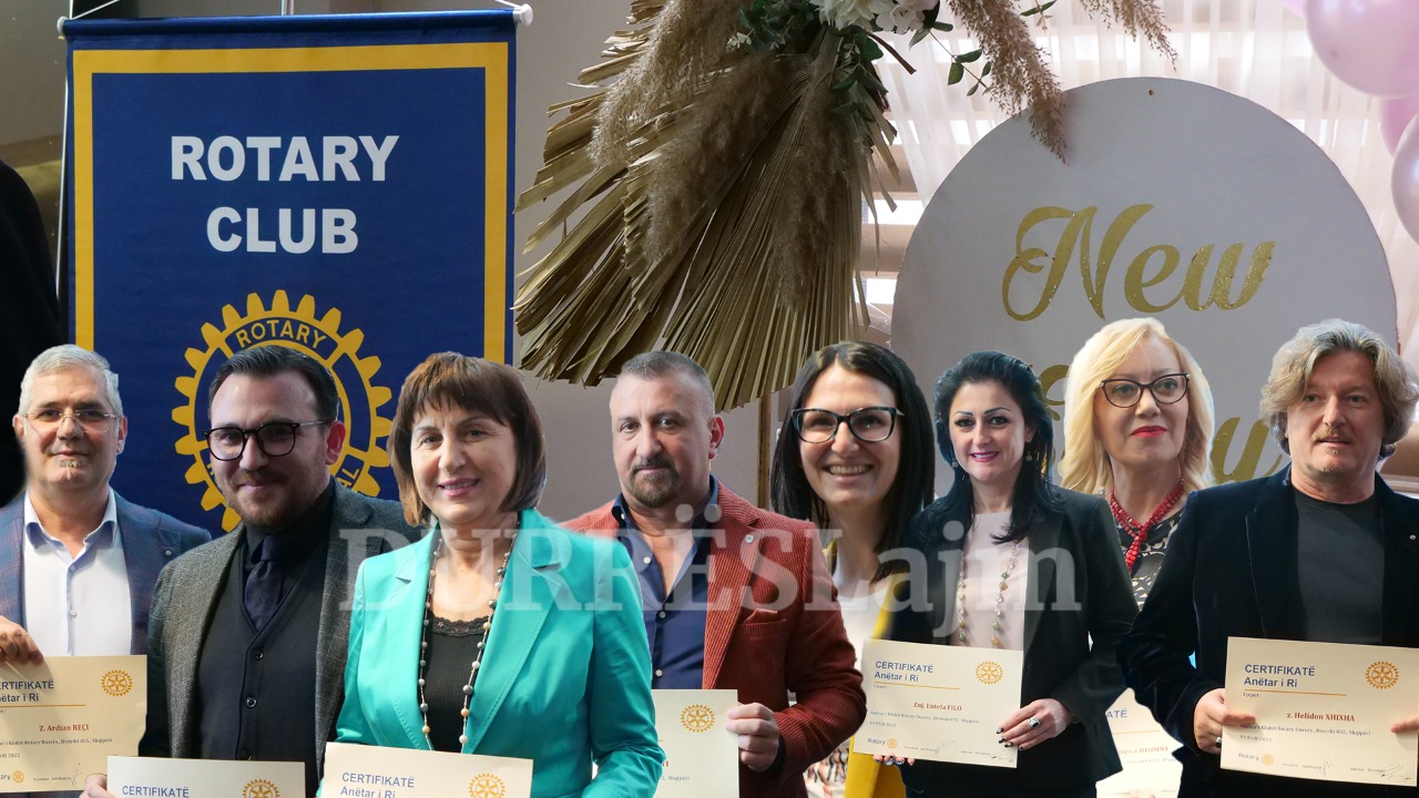 Klubi Rotarian Durrës shtohet me 23 anëtarë të rinj, ja kush janë figurat e njohura që u anëtarësuan. Formohet distrikti Shqipëri &#8211; Kosovë (VIDEO)