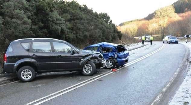 “Mitsubishi” merr para tre makina dhe lëndon një të moshuar