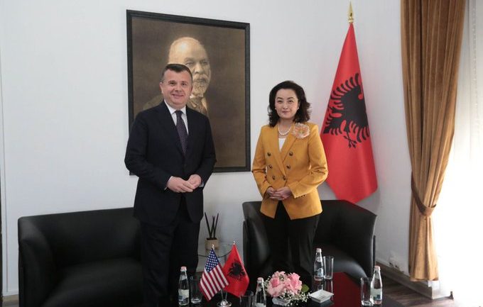 Nga reforma në drejtësi tek integrimi në BE, Kim zbardh detaje nga takimi me Taulant Ballën