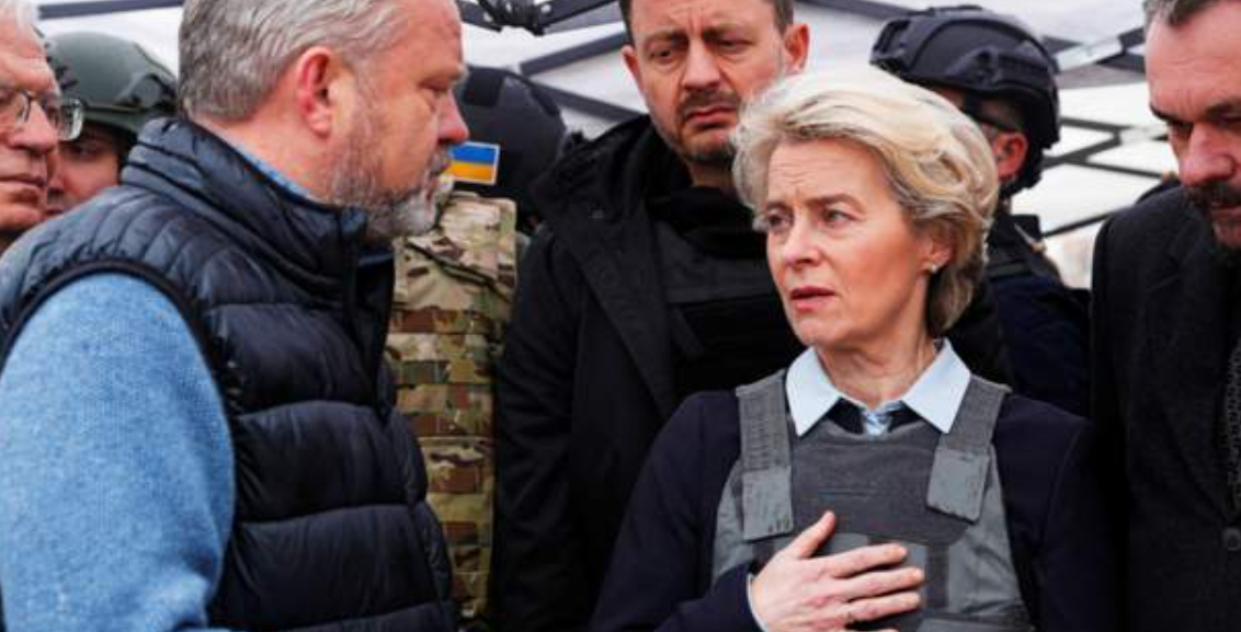 Me jelek antiplumb, presidentja e KE-së viziton Bucha-n: Këtu ndodhi e paimagjinueshmja