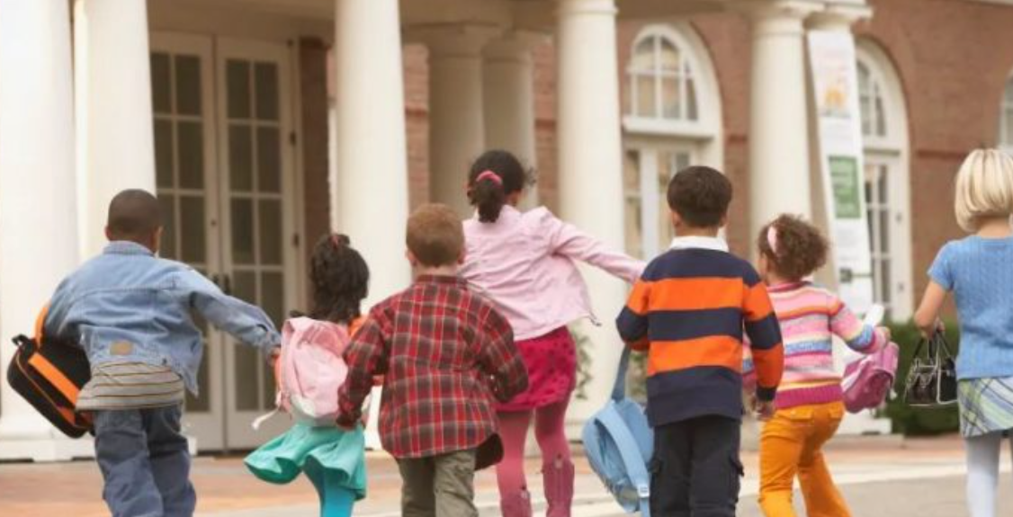 SHBA jep alarmin: Virus misterioz te fëmijët, vështirësi në frymëmarrje dhe dëmtim i mëlçisë