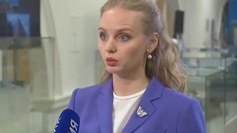 Sanksionet ndaj vajzave të Putin, reagon Kremlini