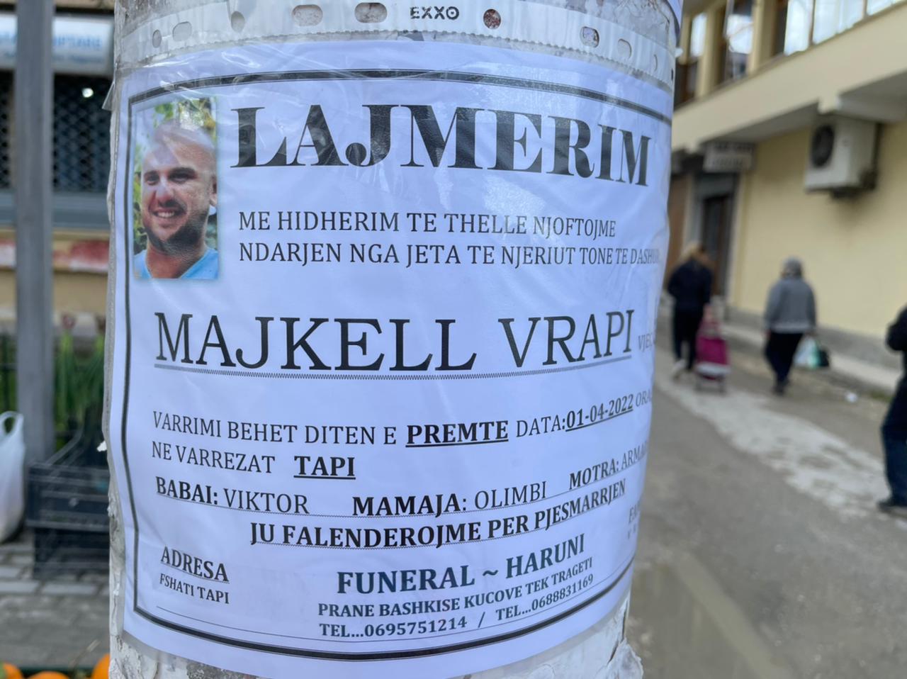 U rrëzua nga era e fortë teksa po montonte një panel diellor, 26-vjeçari humb jetën në spital (EMRI)