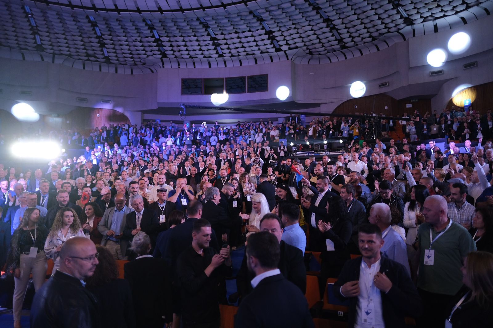 “ Jo nuk janë 5004”, Këlliçi ironizon Kuvendin e Bashës dhe zbulon numrin e delegatëve në Kuvendin e Rithemelimit