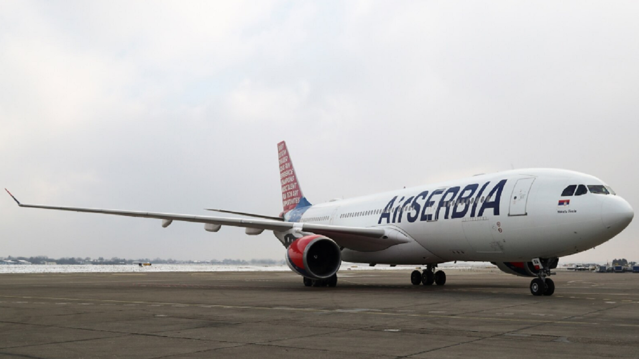 Vuçiç e akuzoi për sulme ndaj avionëve “Air Serbia”, përgjigjet Ukraina