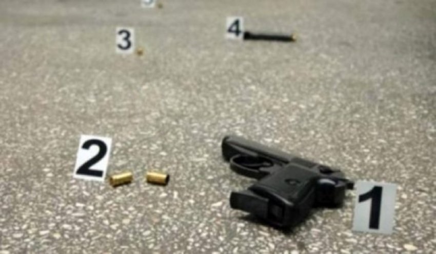 E FUNDIT/ Të shtëna me armë zjarri afër stacionit të trenit, një i plagosur (EMRI)