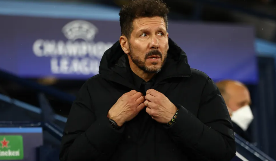 Arrigo Sacchi sulmon Simeonen: Loja e tij e lodh publikun, ç’më tha Pele dikur…