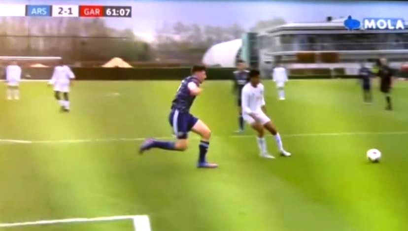 Arsenal firmos me mbrojtësin shqiptar