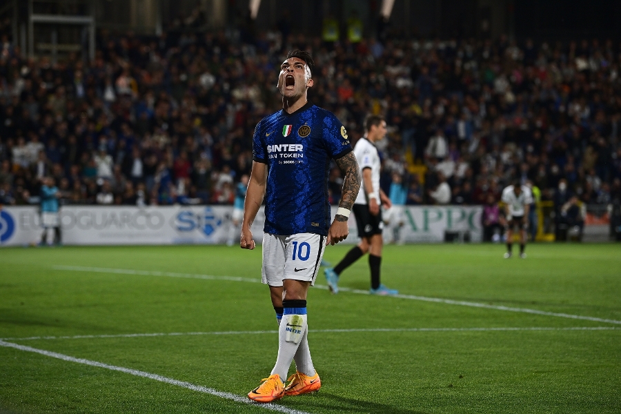 Barcelona ofron dy lojtarë në këmbim të sulmuesit të Interit Lautaro