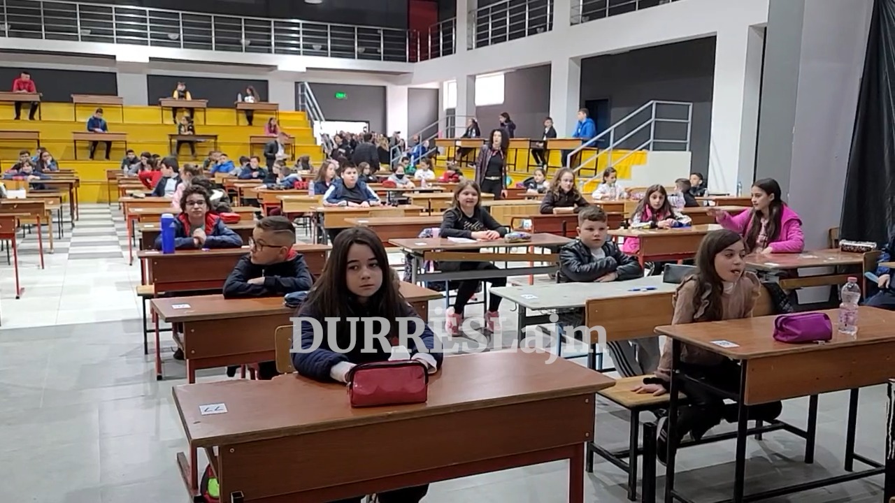 Zhvillohet faza e dytë e olimpiadës së matematikës për shkollat 9-vjeçare në Durrës (VIDEO)