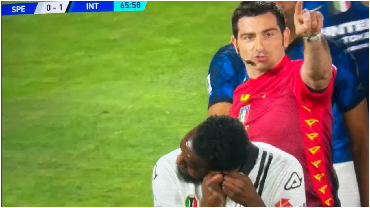 E rrallë në Itali! Zëvendëson Rey Manajn, përfundon në stol pas 10 minutave!