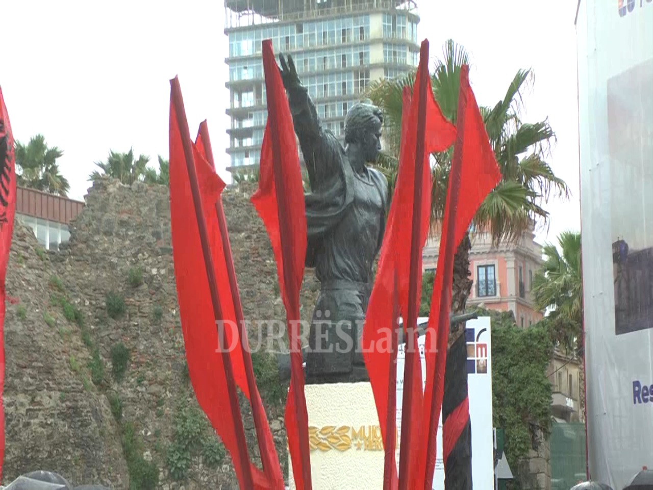 7 Prilli/ Përkujtohet në Durrës 83-vjetori i rezistencës ndaj pushtimit italian (VIDEO)