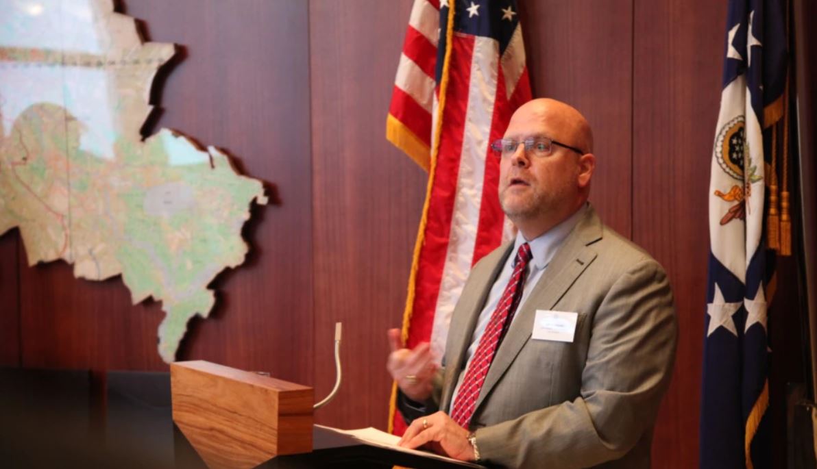 Sulmi ndaj policisë në Kosovë, Ambasada e SHBA bën thirrje për ulje të tensioneve