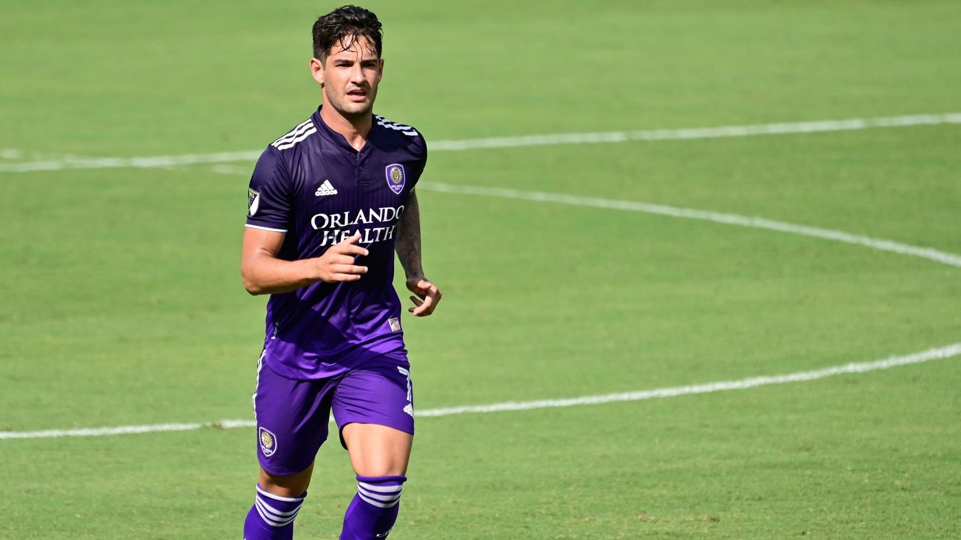 Iu vetofrua Milanit, kuqezinjtë mendojnë për rikthimin e… Patos