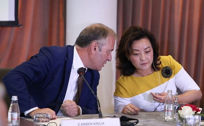 Yuri Kim takon kreun e SPAK: Mbështesim Reformën në Drejtësi, askush mbi ligjin