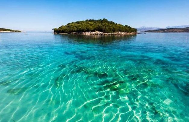 Doni të shmangni turmat? Këto janë 10 plazhet më të bukura në botë