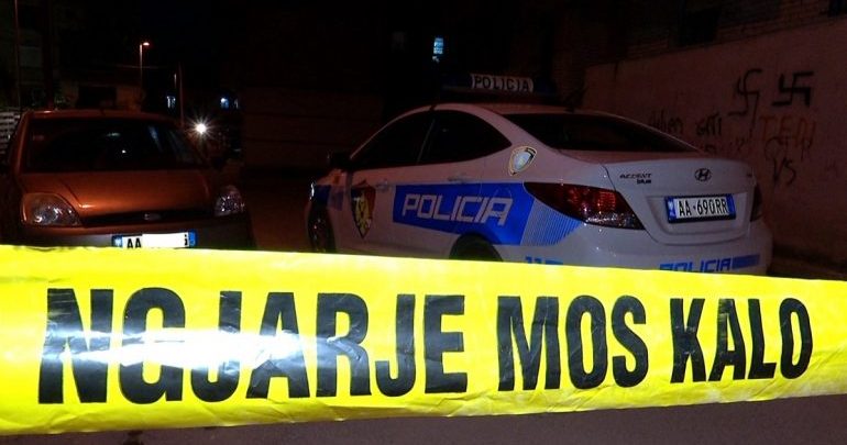 E FUNDIT/ Gjendet i vdekur në rrugë një person