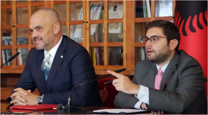 Incidenti i Ramës në avion, reagon Kryeministria: S’kishte lidhje me vendosjen e maskës, por…