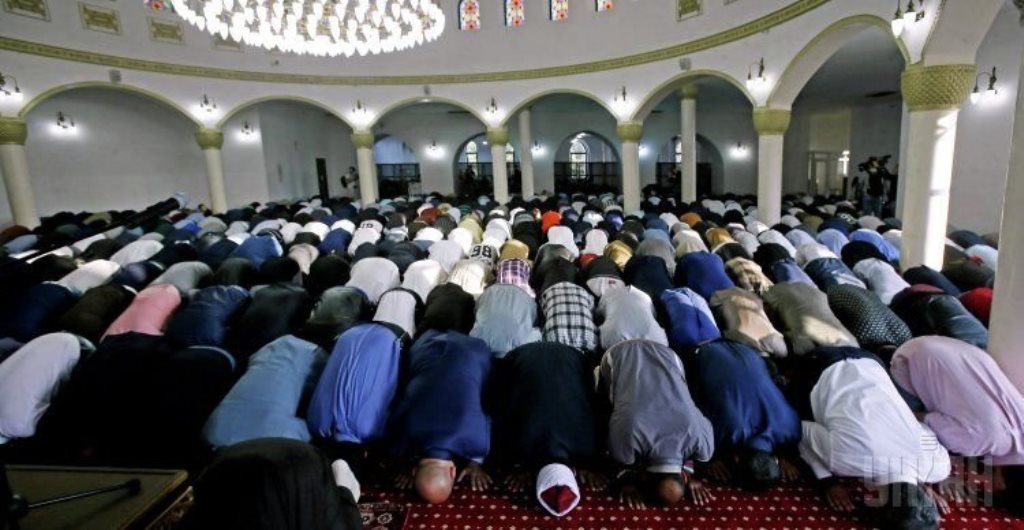 Fenomen i rrallë! Viti kur myslimanët do festojnë 2 muaj Ramazan brenda vitit (ARSYEJA)