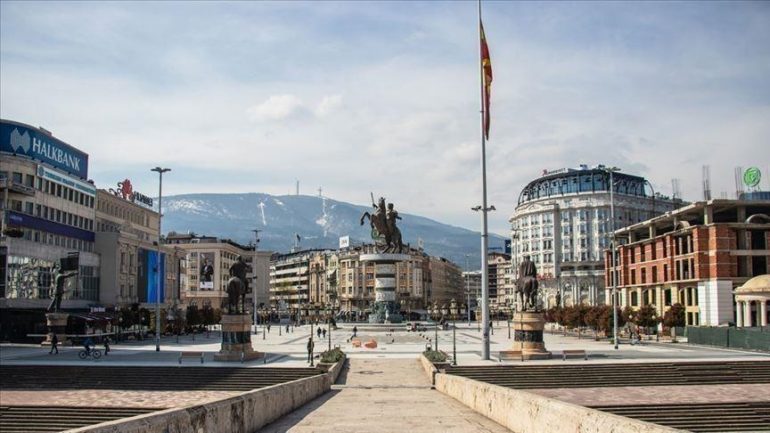 Maqedonia e Veriut heq të gjitha masat anti-Covid për shqiptarët