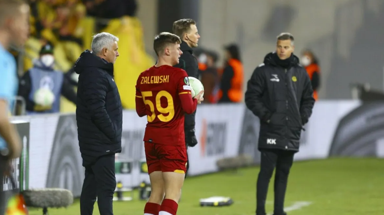 Trajneri i Bodos sulmoi fizikisht ndihmësin e Mourinhos, ndërhyn policia