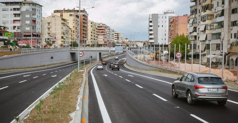 Nga nesër ndryshon drejtimi i lëvizjes së mjeteve në Unazën e Madhe në Tiranë, çfarë duhet të dini