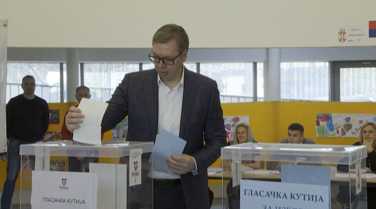 Vuçiç shpall fitoren në zgjedhjet e Serbisë