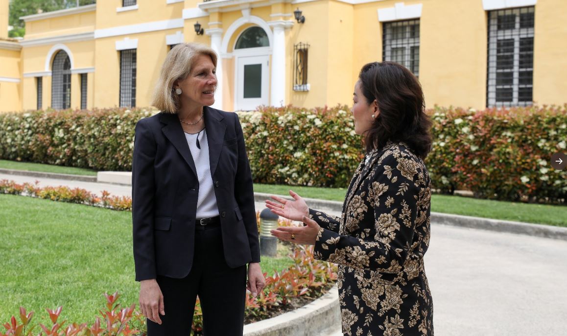 Kritikat ndaj Yuri Kim/ Ndihmës Sekretarja e SHBA-së: Shqipëria me fat që ambasadorja jonë është këtu