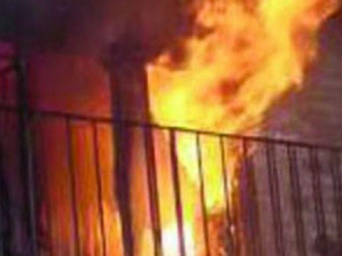 Digjet gjatë natës apartamenti, një e moshuar në gjendje të rëndë