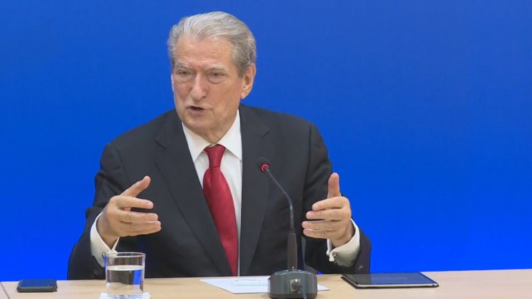 Gjyqi me Blinken për “non-grata”, Berisha e pranon: Ka dy faktorë kundër meje