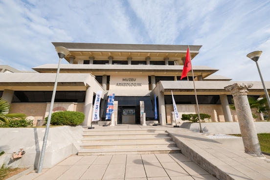 Durrës, Muzeu Arkeologjik do t&#8217;i nënshtrohet restaurimit, çfarë do të ndodhë nesër në të