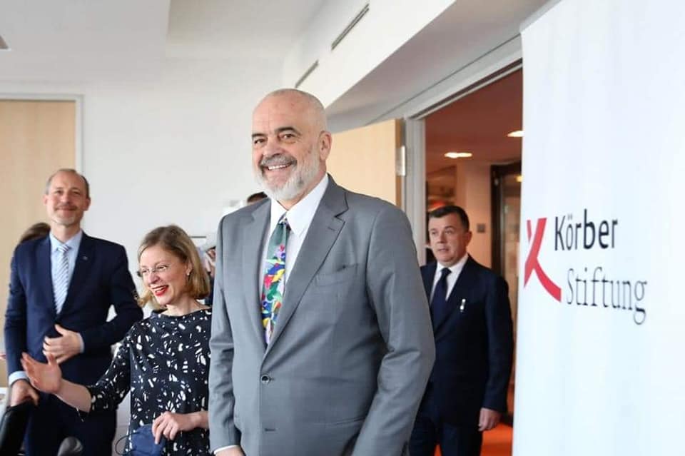 Rama vizitë zyrtare në Berlin, bashkëbisedim me parlamentarë të të gjitha forcave politike