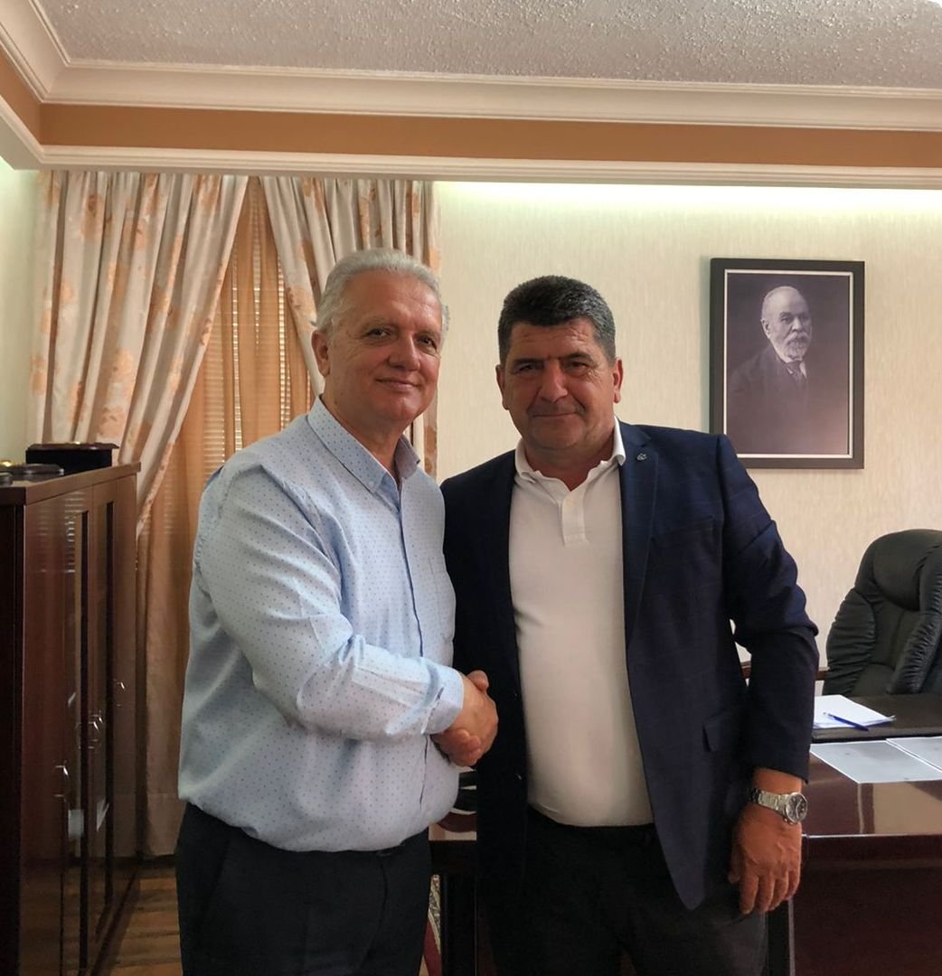 Prezantohet nënprefekti i ri i qarkut Durrës