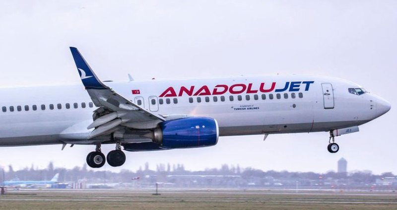 Alarm në avion, tmerrohen pasagjerët, çfarë ndodhi në bord