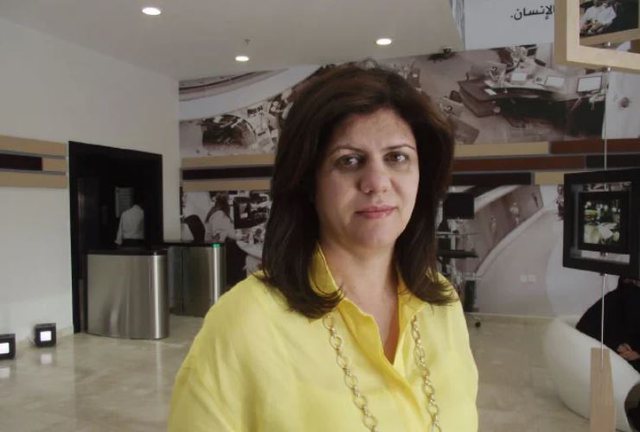 Forcat izraelite qëllojnë për vdekje gazetaren e Al Jazeera teksa raportonte