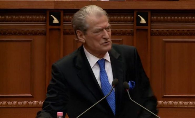 Berisha-deputetëve të PS: Refuzimi i rezolutës kundër gjenocidit në Srebrenicë, tipar i narko-shtetit!