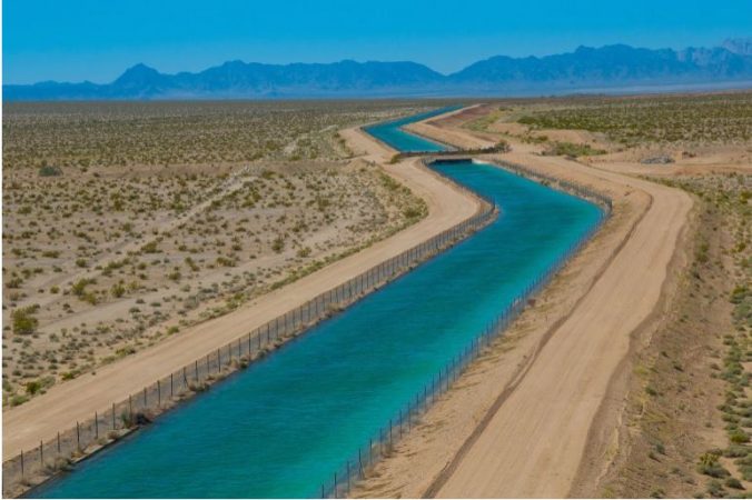 Kalifornia shpall kufizime të paprecedentë të ujit në mes të thatësirës