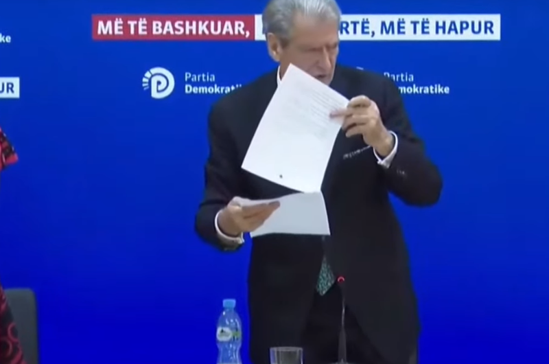 Sali Berisha firmos “live” kërkesën urgjente: Edi Rama duhet të paraqitet para shqiptarëve dhe…