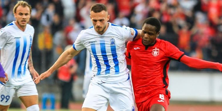 Derbi me aromë titulli, festë bardheblu, Tirana thyen Partizanin dhe shijon titullin e 26-të në histori, “skenar” perfekt