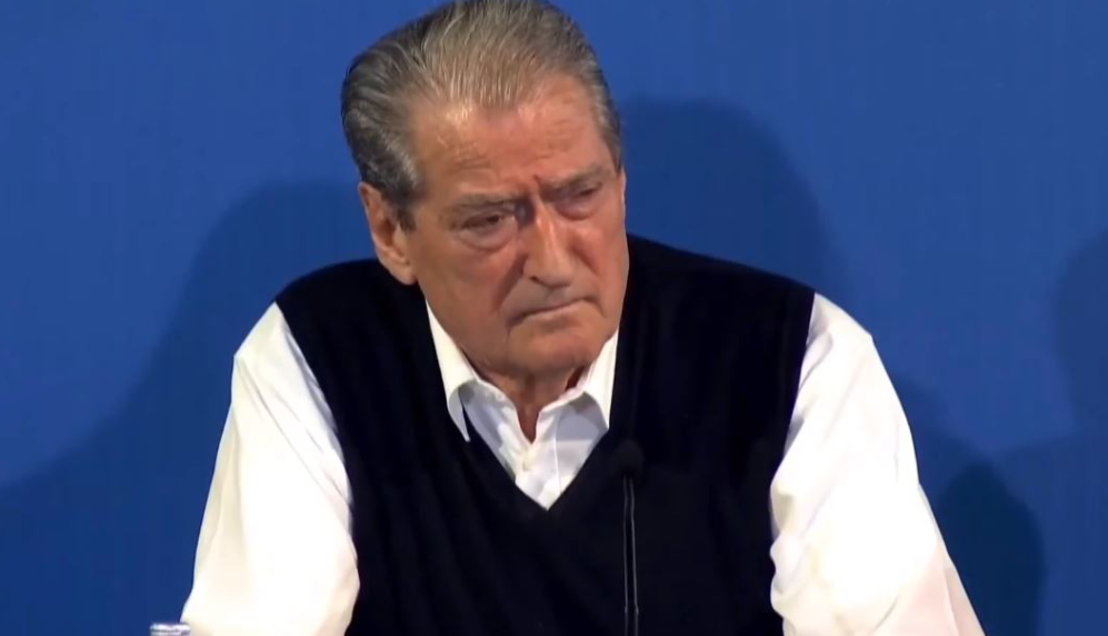 Berisha flet nga Durrësi: “Nëse nuk do të ringriheshim do të ishim lolo, vegël e qeverisë”