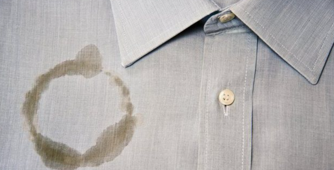 Si të pastroni njollat e vajit, me sodë ose kripë