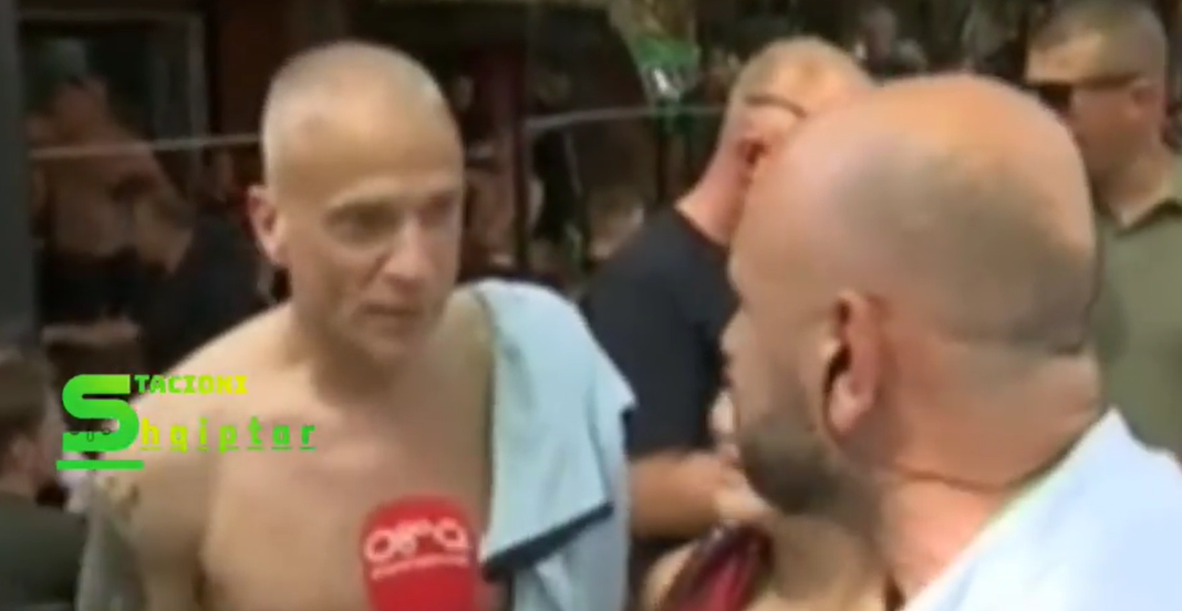 Fjala e vetme që dinte shqip, tifozi i Feyenoord fyen gazetarin (VIDEO)