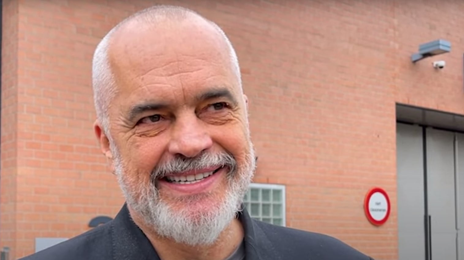 Rama flet pas takimit në burgun e Hagës: Thaçin e gjeta në top formë