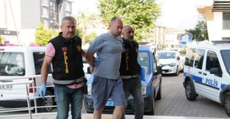 Ukrainasi vret me thikë 2 fëmijët e tij të mitur, plagos edhe gruan