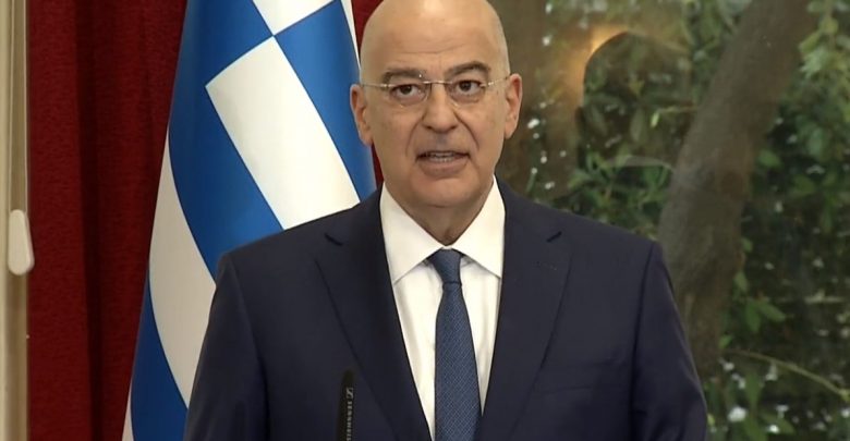 “Ndarjen e detit do ta çojmë në Hagë”/ Ministri grek: Mos krijojmë çështje që pengojnë integrimin e Shqipërisë në BE