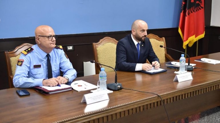 Nano: Test droge dhe psikologë për policët